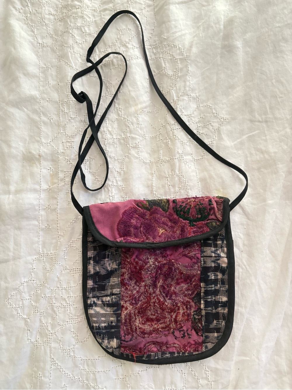 Boho Floral Patchwork Crossbody Bag in Rose Pink
